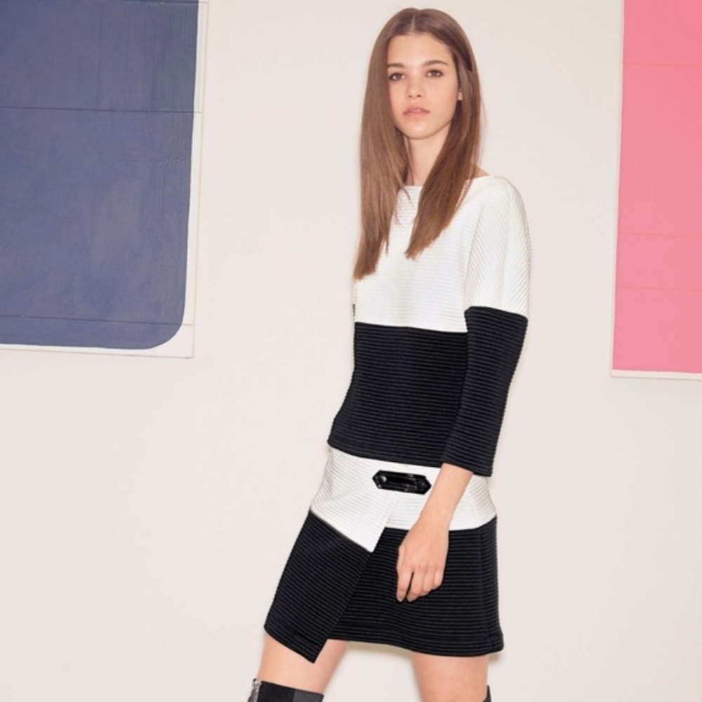 New Alice + Olivia Dory colorblock boxy relaxed bateau ribbed sweatshirt top